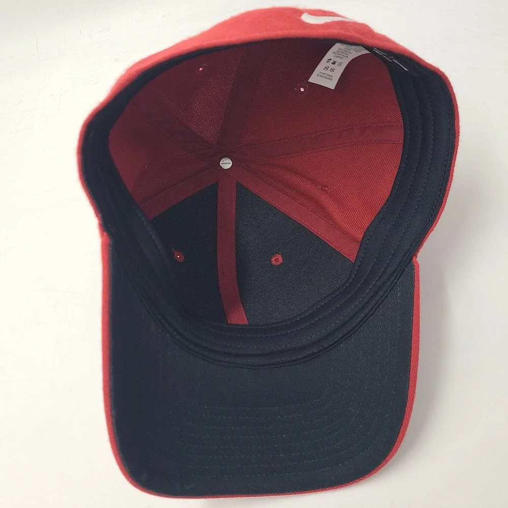 Washington State Cougars Hat Fitted One Size Nike Red NCAA Dri-Fit Classic99 Men
